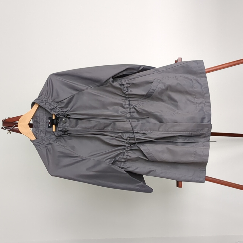 Gray 3/4 since waist AXCESS jacket